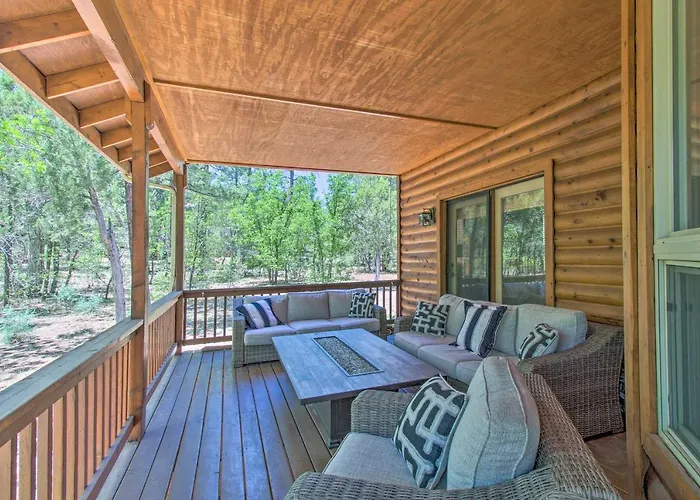 Holiday home Wooded Hideaway! Spacious Show Log *