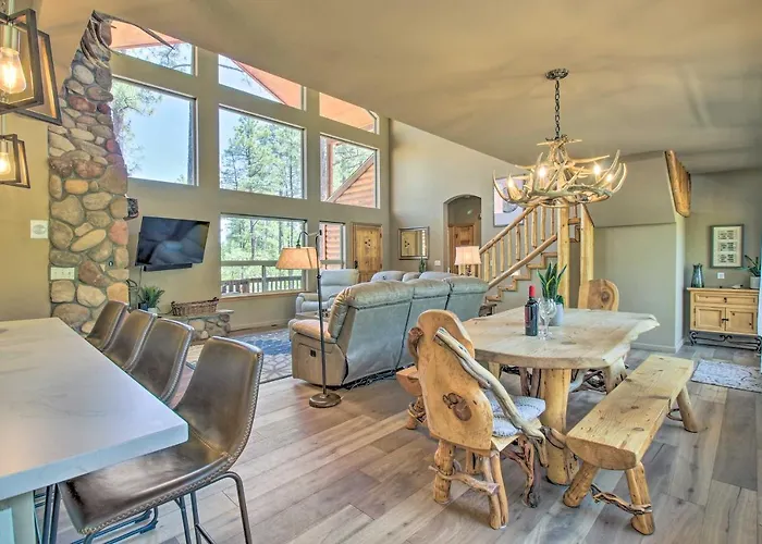 Wooded Hideaway! Spacious Show Log * Show Low